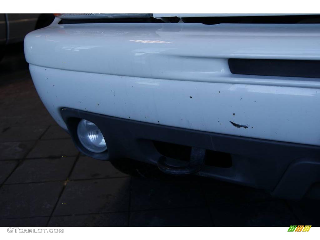 2004 Suburban 1500 Z71 4x4 - Summit White / Tan/Neutral photo #20