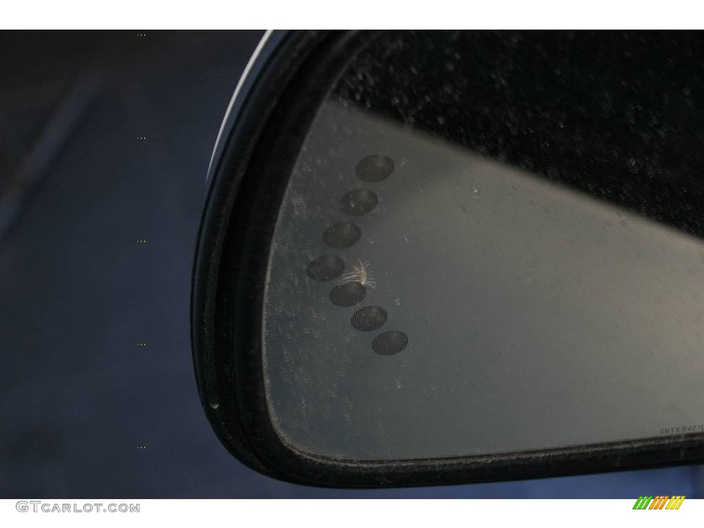 2004 Suburban 1500 Z71 4x4 - Summit White / Tan/Neutral photo #35