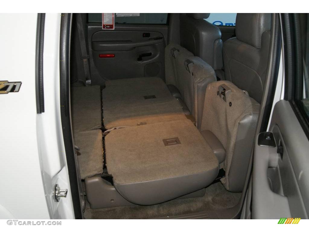 2004 Suburban 1500 Z71 4x4 - Summit White / Tan/Neutral photo #51