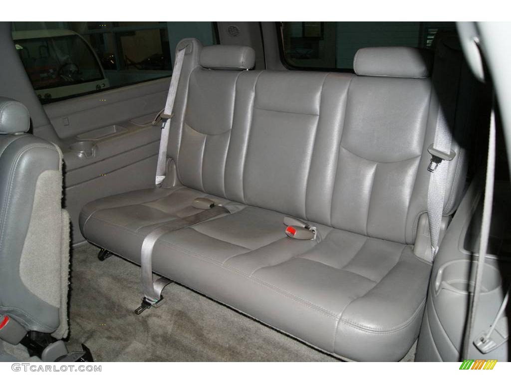 2004 Suburban 1500 Z71 4x4 - Summit White / Tan/Neutral photo #55