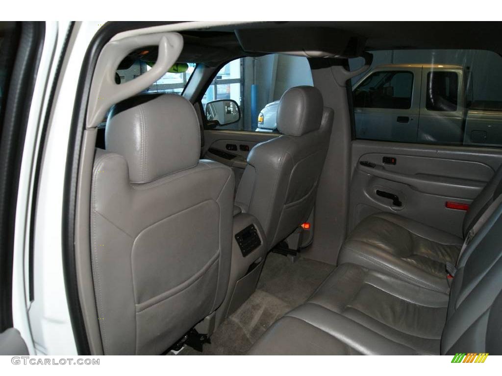 2004 Suburban 1500 Z71 4x4 - Summit White / Tan/Neutral photo #56