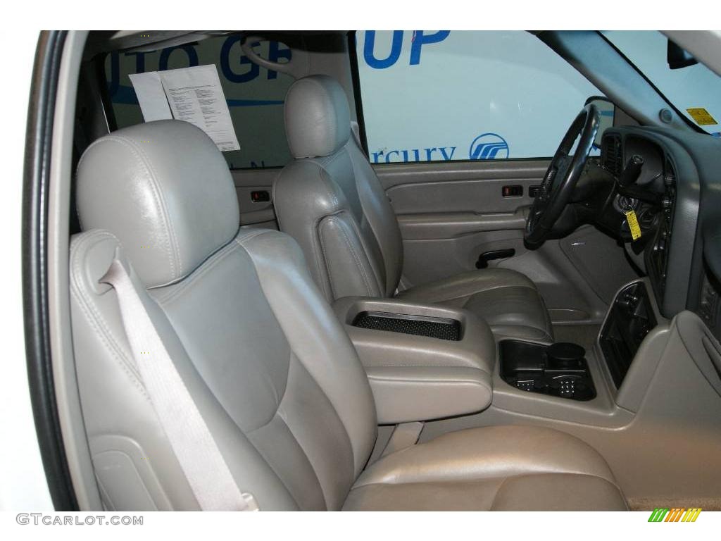 2004 Suburban 1500 Z71 4x4 - Summit White / Tan/Neutral photo #67