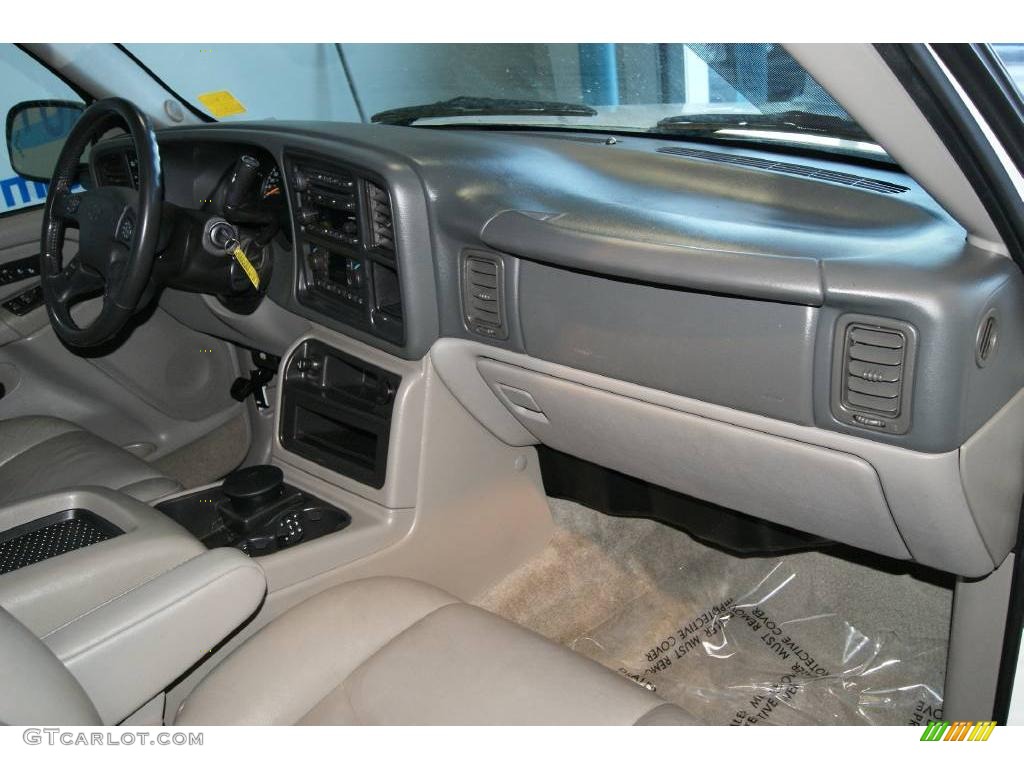 2004 Suburban 1500 Z71 4x4 - Summit White / Tan/Neutral photo #69