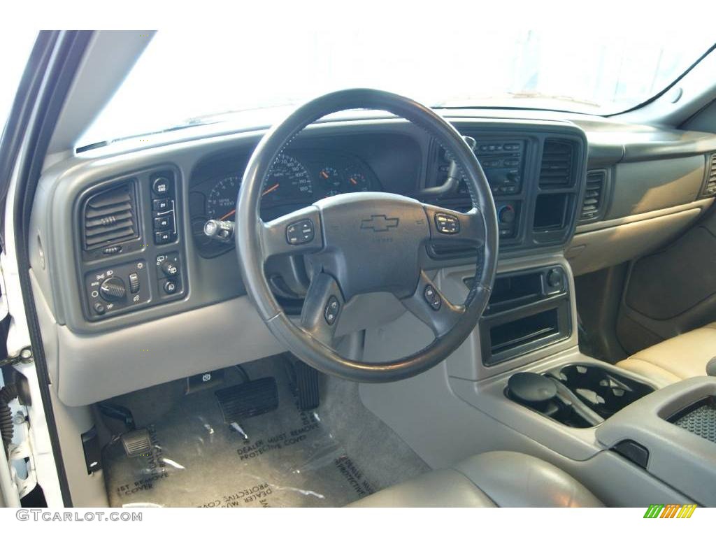 2004 Suburban 1500 Z71 4x4 - Summit White / Tan/Neutral photo #76