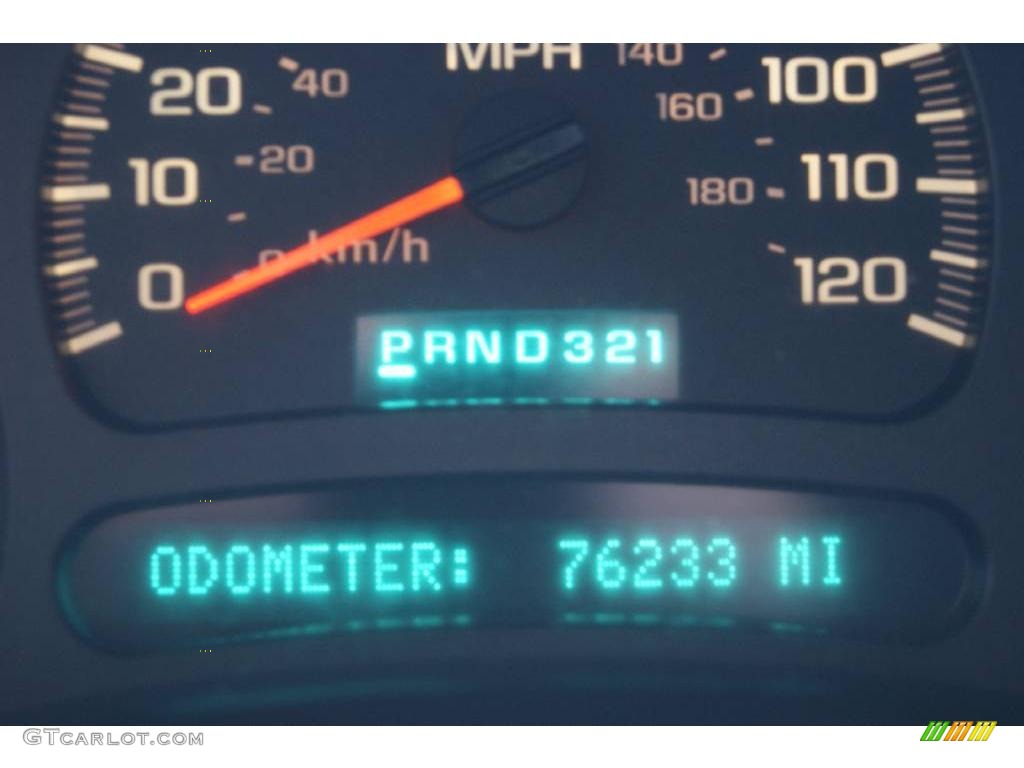 2004 Suburban 1500 Z71 4x4 - Summit White / Tan/Neutral photo #83