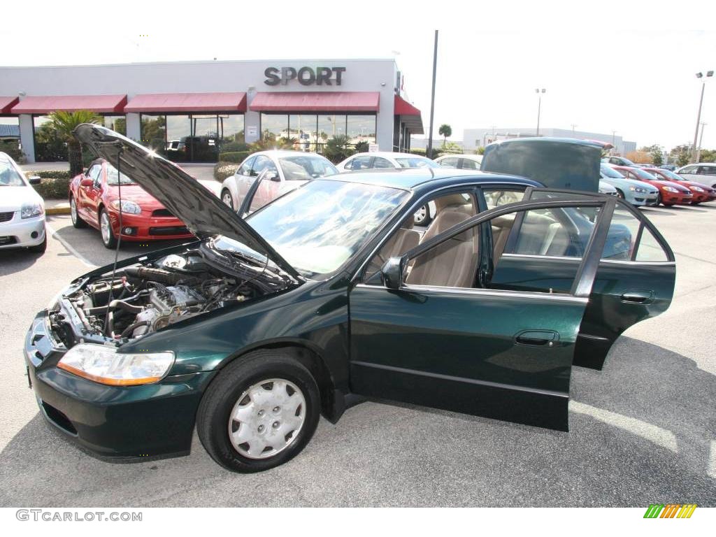 1999 Accord LX Sedan - Dark Emerald Pearl / Tan photo #41