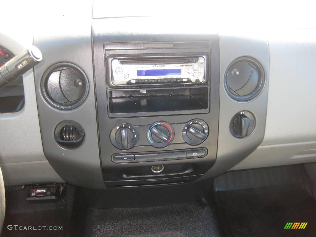 2005 F150 XL SuperCab - Medium Wedgewood Blue Metallic / Medium Flint Grey photo #9