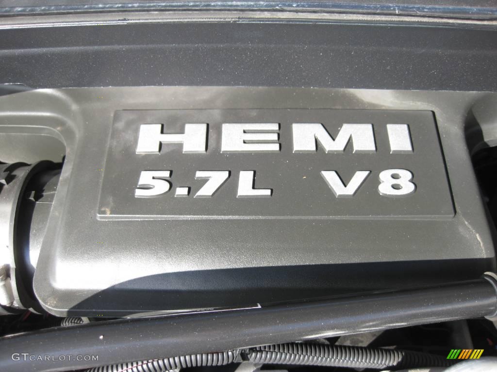 2007 Aspen Limited HEMI 4WD - Cool Vanilla White / Dark Khaki/Light Graystone photo #35