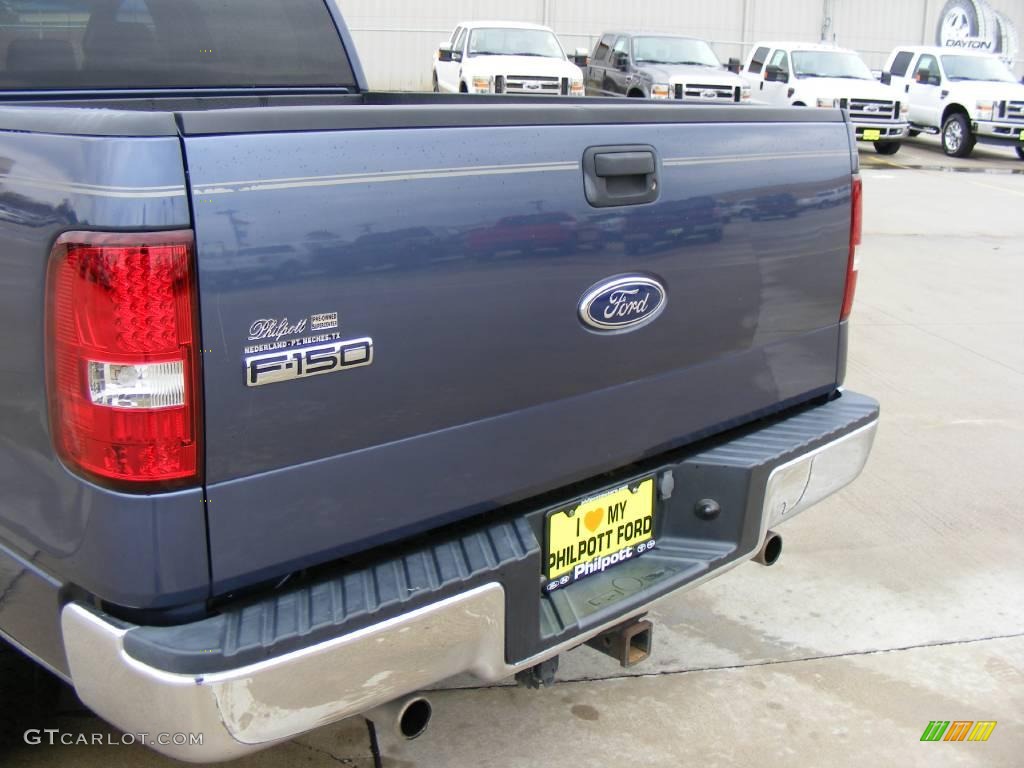 2004 F150 XLT SuperCrew - Medium Wedgewood Blue Metallic / Tan photo #22