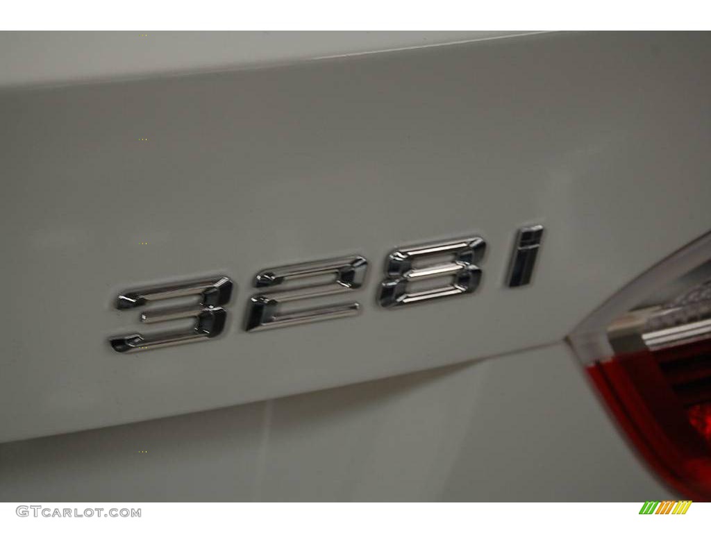 2007 3 Series 328i Wagon - Alpine White / Beige photo #8