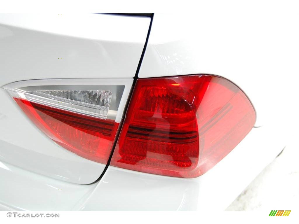 2007 3 Series 328i Wagon - Alpine White / Beige photo #11