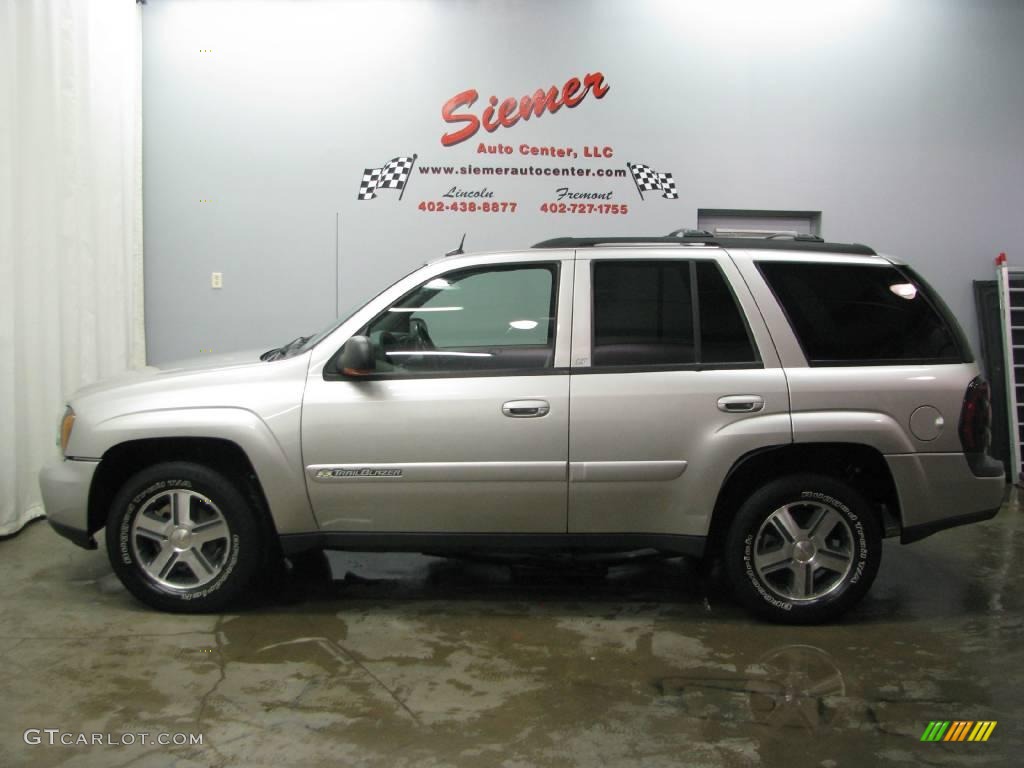 2004 TrailBlazer LT 4x4 - Silverstone Metallic / Dark Pewter photo #1