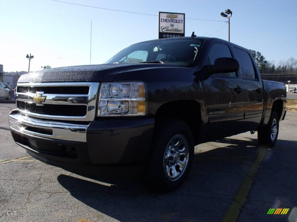 2010 Silverado 1500 LS Crew Cab - Taupe Gray Metallic / Dark Titanium photo #1