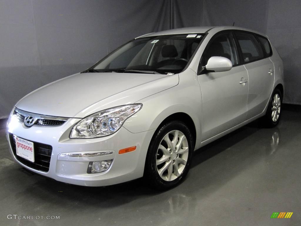2009 Elantra Touring - Quicksilver / Gray photo #1