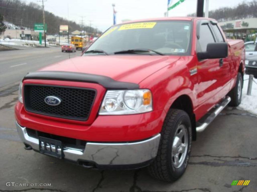 2005 F150 XLT SuperCab 4x4 - Bright Red / Tan photo #8