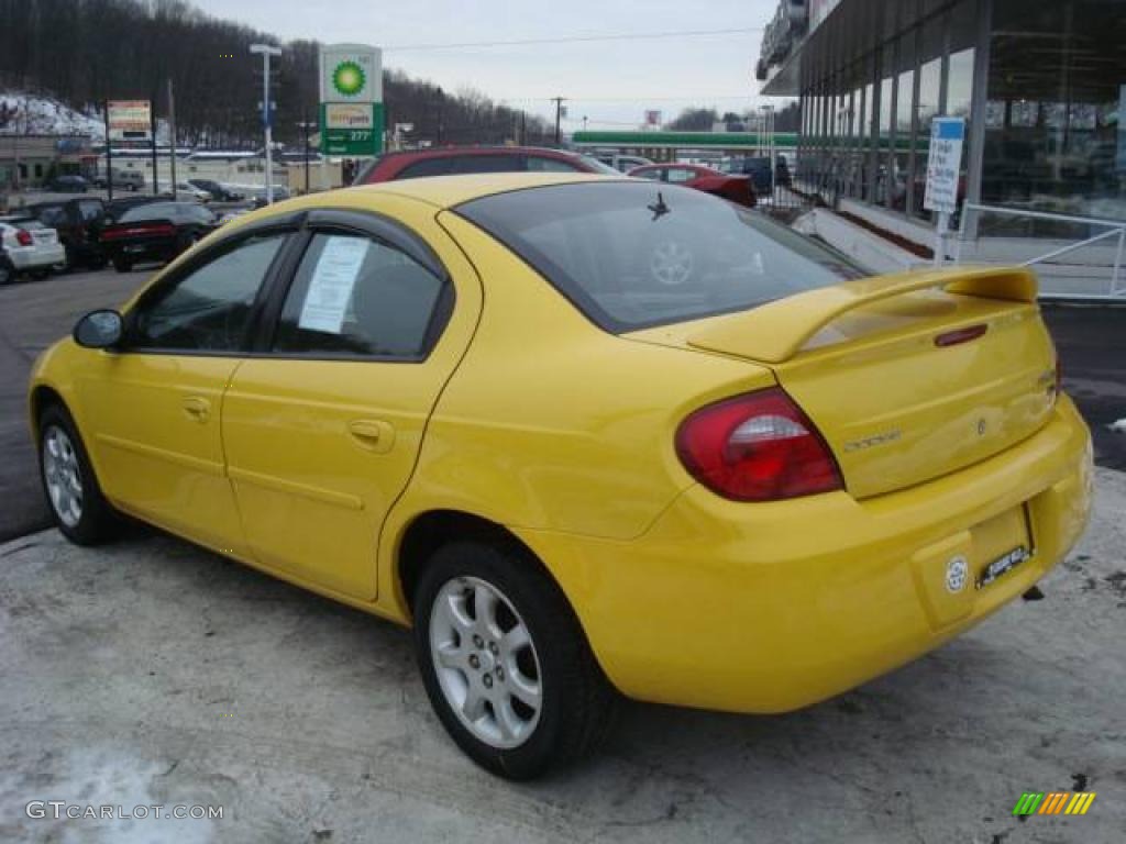 2003 Neon SXT - Solar Yellow / Dark Slate Gray photo #2