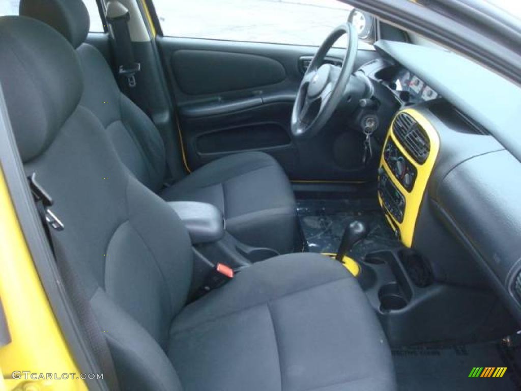 2003 Neon SXT - Solar Yellow / Dark Slate Gray photo #13