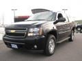 Black - Suburban 1500 LT 4x4 Photo No. 2