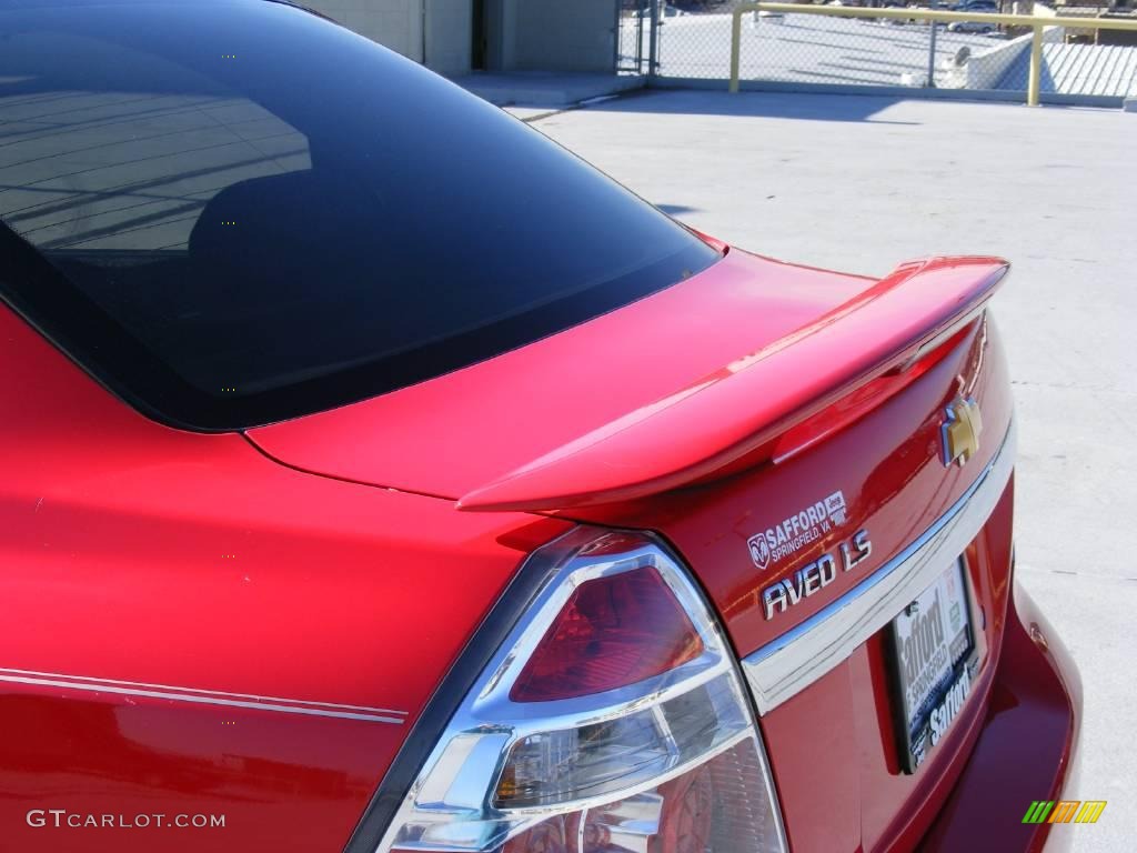 2007 Aveo LS Sedan - Sport Red / Charcoal Black photo #31
