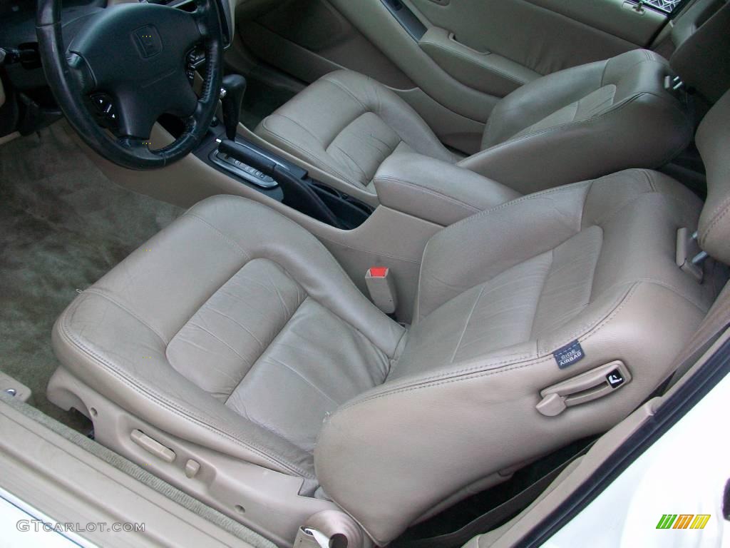 2002 Accord EX V6 Coupe - Taffeta White / Ivory photo #10