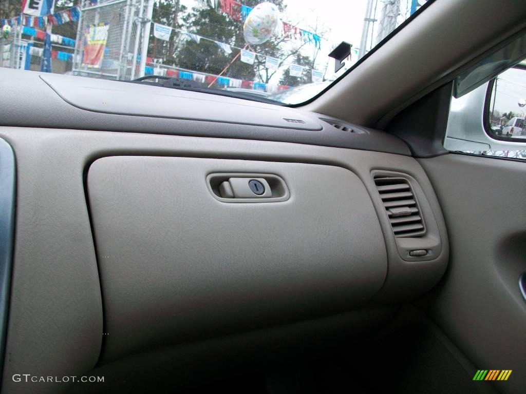 2002 Accord EX V6 Coupe - Taffeta White / Ivory photo #19