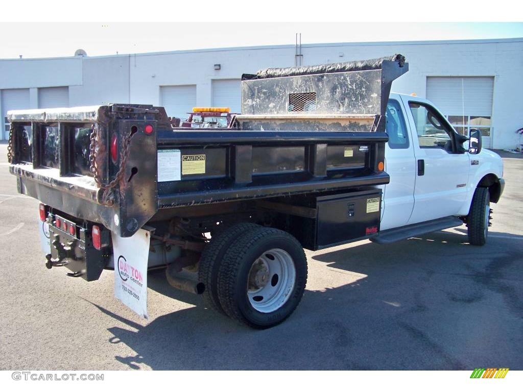 2004 F450 Super Duty XL SuperCab 4x4 Chassis Dump Truck - Oxford White / Medium Flint photo #5