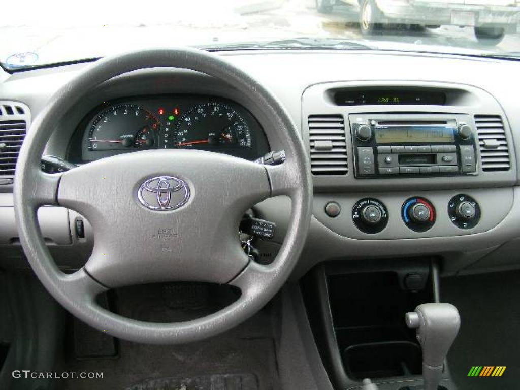 2002 Camry LE - Aspen Green Pearl / Taupe photo #14