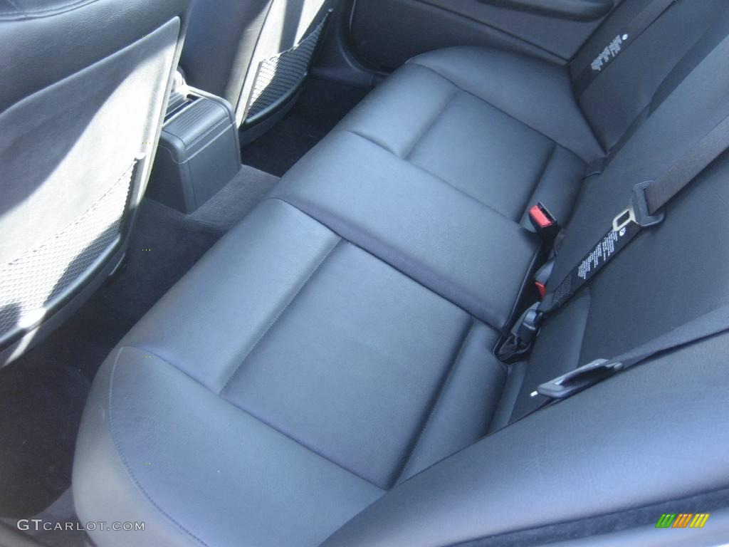 2005 3 Series 330i Sedan - Titanium Silver Metallic / Anthracite Black photo #24