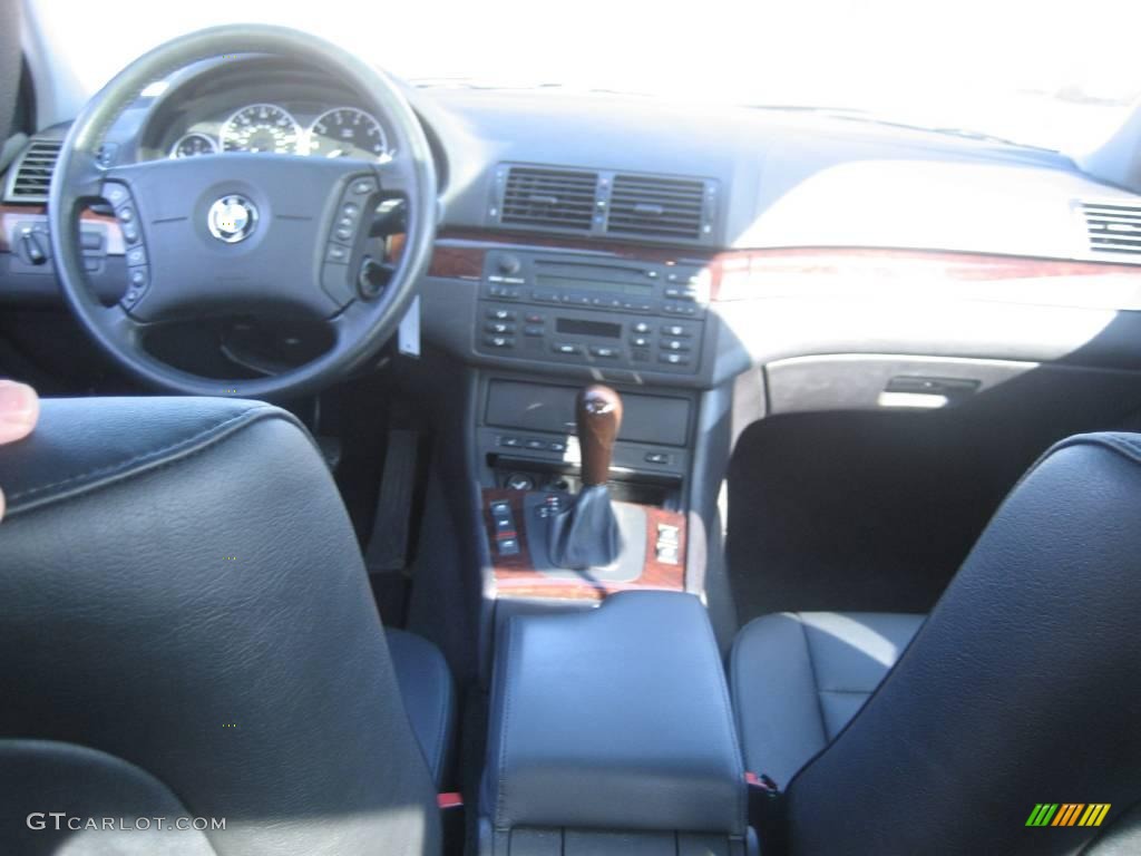 2005 3 Series 330i Sedan - Titanium Silver Metallic / Anthracite Black photo #25