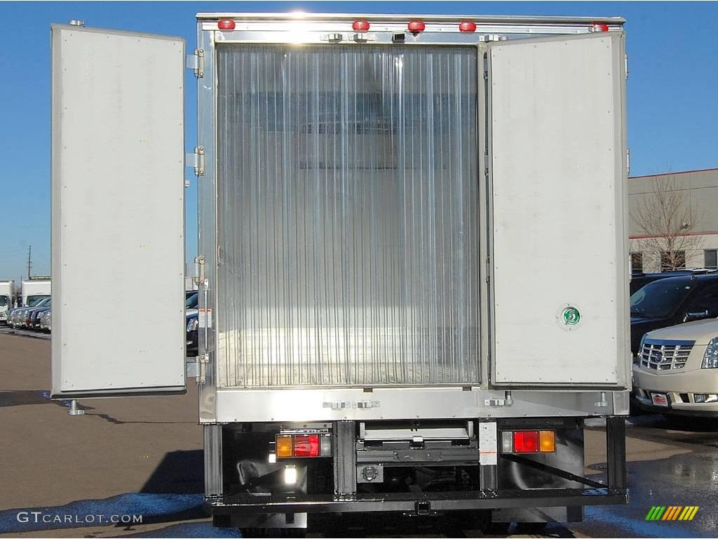 2006 W Series Truck W4500 Refrigerated Truck - White / Gray photo #9
