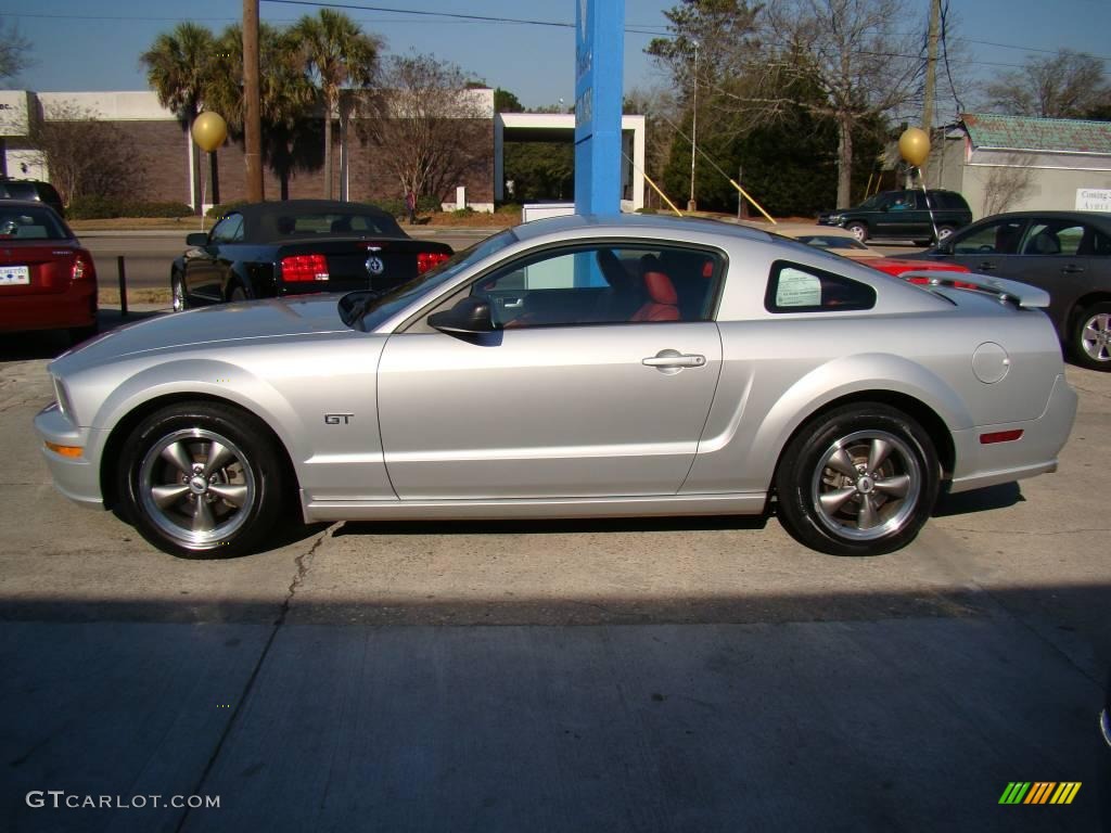 2005 Mustang GT Premium Coupe - Satin Silver Metallic / Red Leather photo #5