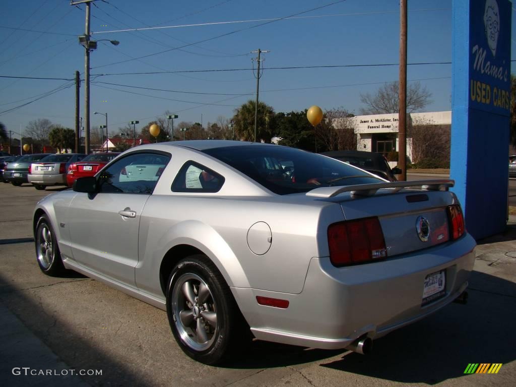 2005 Mustang GT Premium Coupe - Satin Silver Metallic / Red Leather photo #6