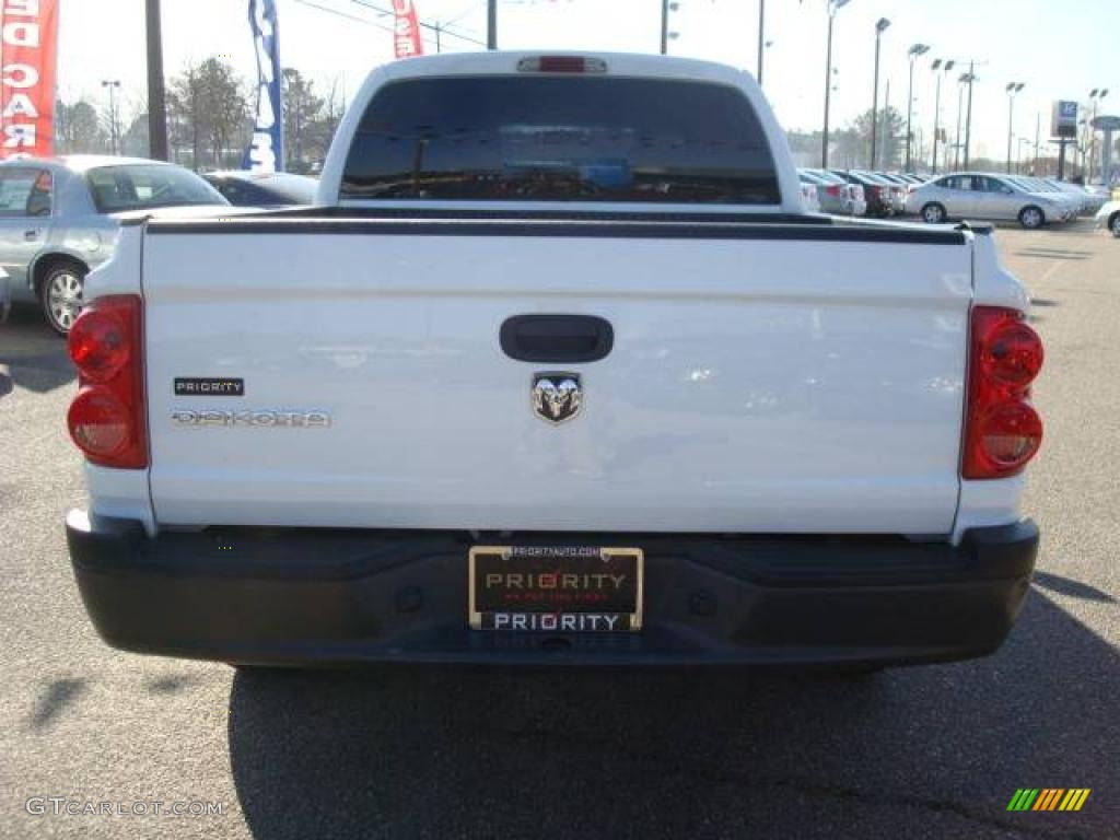 2007 Dakota ST Quad Cab - Bright White / Medium Slate Gray photo #5