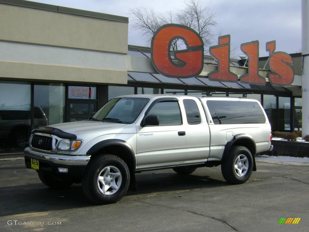 2004 Tacoma V6 Xtracab 4x4 - Lunar Mist Metallic / Charcoal photo #1