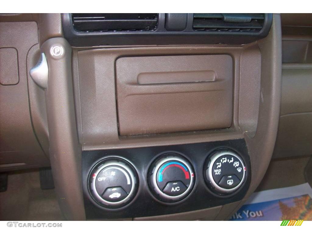 2003 CR-V EX 4WD - Mojave Mist Metallic / Saddle photo #17
