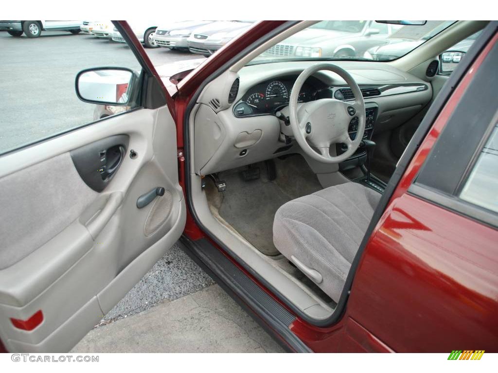 2002 Malibu Sedan - Redfire Metallic / Gray photo #11