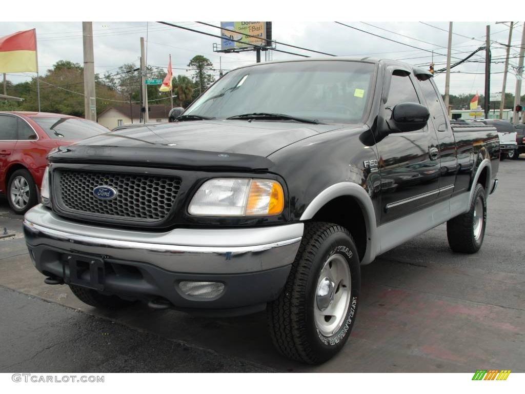 2000 F150 Lariat Extended Cab 4x4 - Black / Medium Graphite photo #2