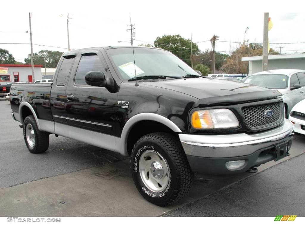 2000 F150 Lariat Extended Cab 4x4 - Black / Medium Graphite photo #4