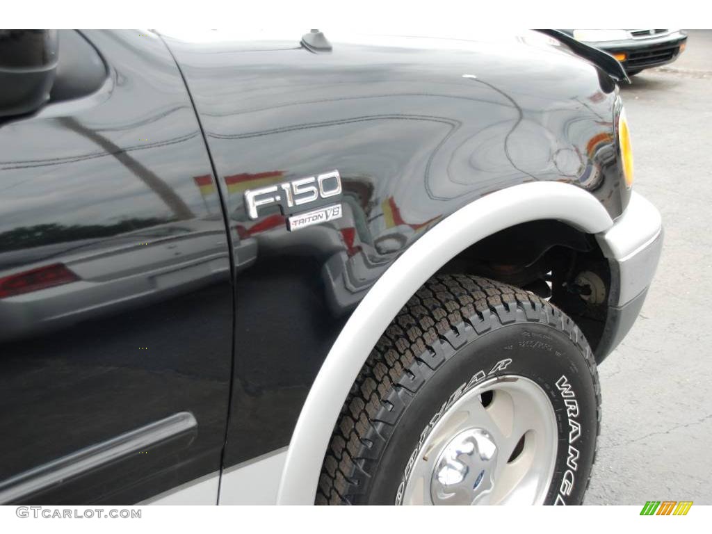 2000 F150 Lariat Extended Cab 4x4 - Black / Medium Graphite photo #9