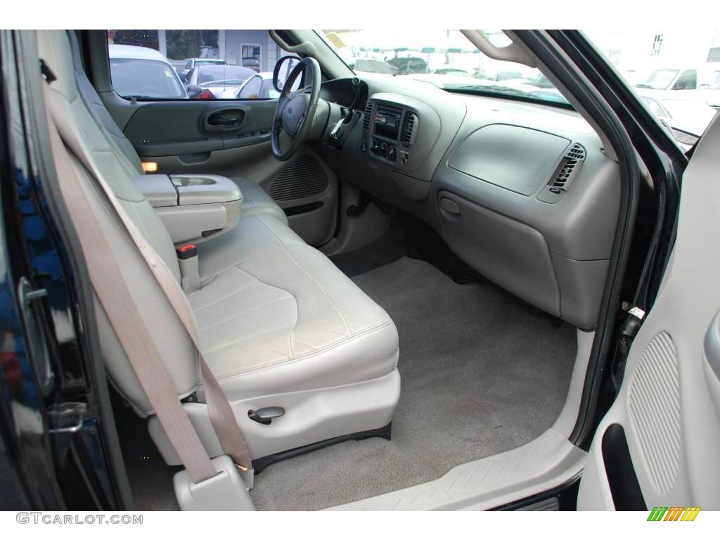 2000 F150 Lariat Extended Cab 4x4 - Black / Medium Graphite photo #16