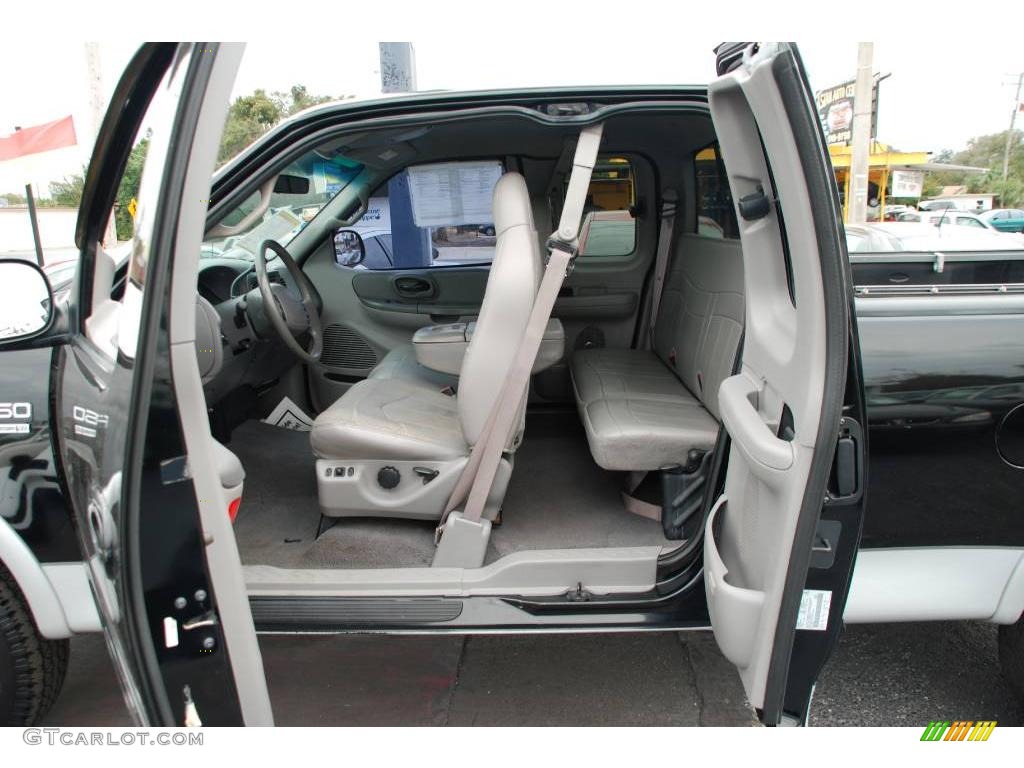 2000 F150 Lariat Extended Cab 4x4 - Black / Medium Graphite photo #18