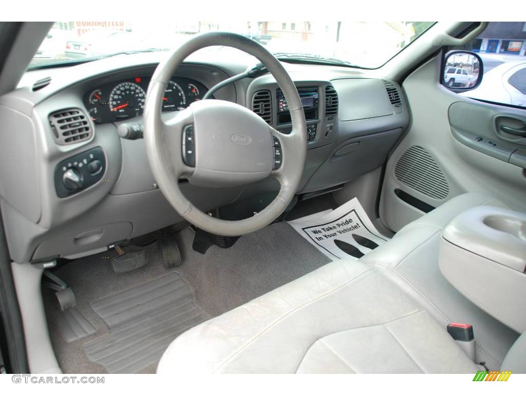 2000 F150 Lariat Extended Cab 4x4 - Black / Medium Graphite photo #19