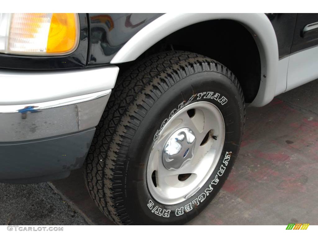 2000 F150 Lariat Extended Cab 4x4 - Black / Medium Graphite photo #26