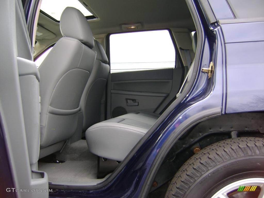 2006 Grand Cherokee Laredo 4x4 - Midnight Blue Pearl / Medium Slate Gray photo #12