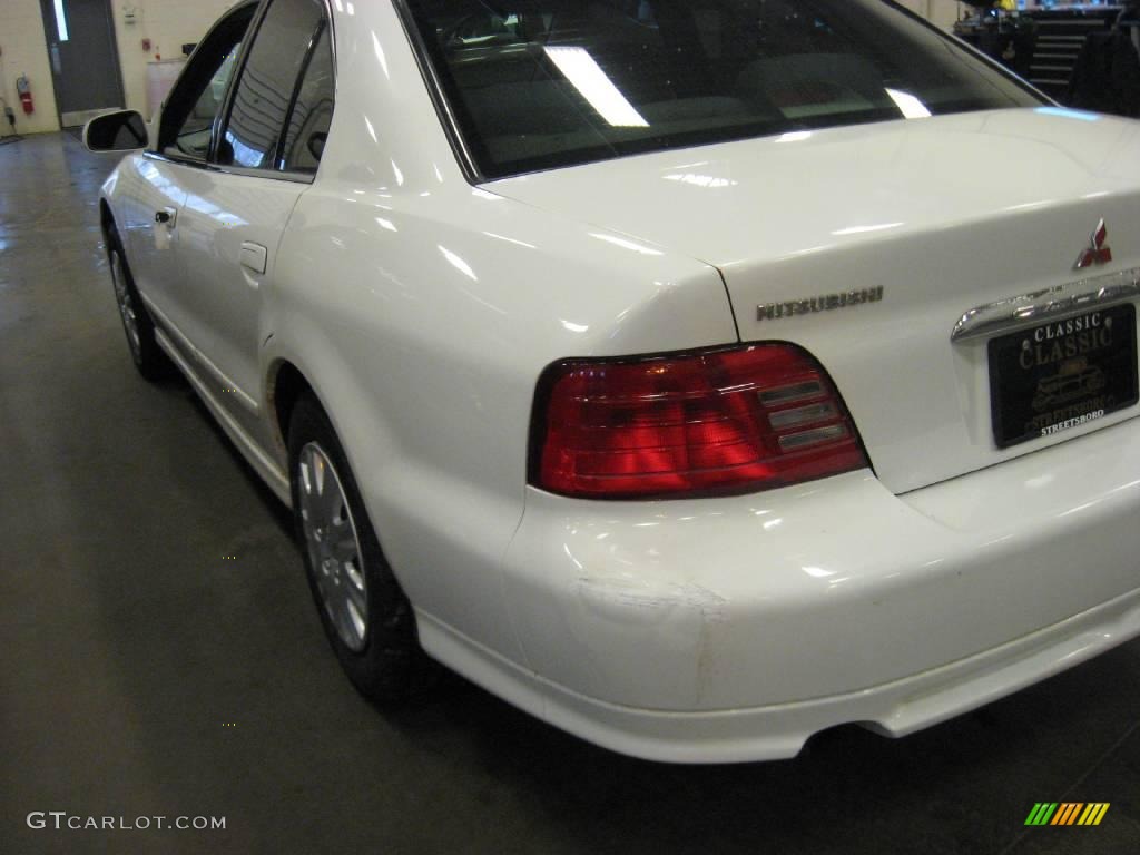 2001 Galant ES - Northstar White / Gray photo #4