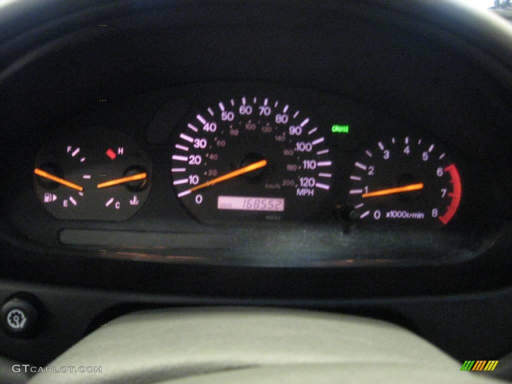 2001 Galant ES - Northstar White / Gray photo #25