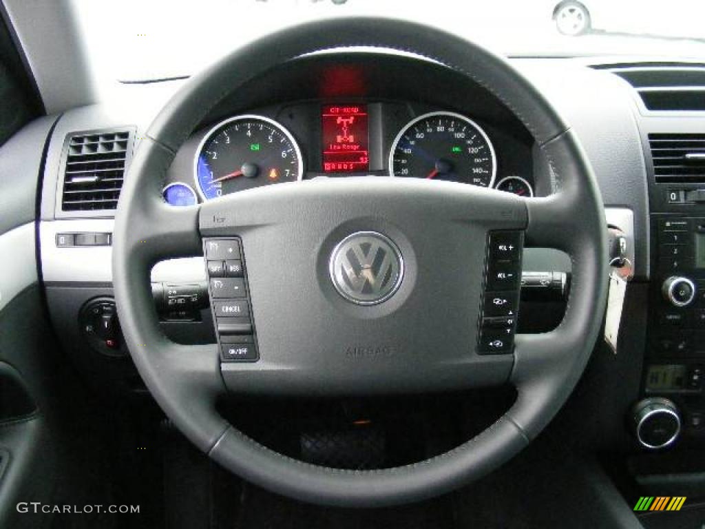 2009 Touareg 2 VR6 - Cranberry Red Metallic / Anthracite photo #15