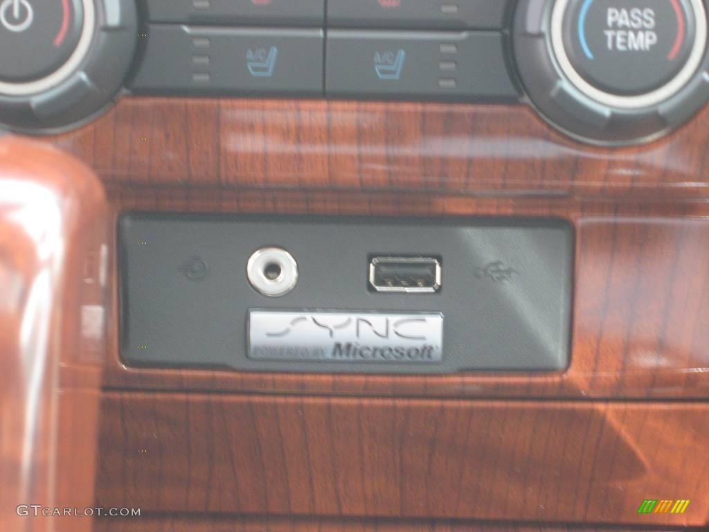 2010 F150 Lariat SuperCrew 4x4 - Dark Blue Pearl Metallic / Tan photo #8