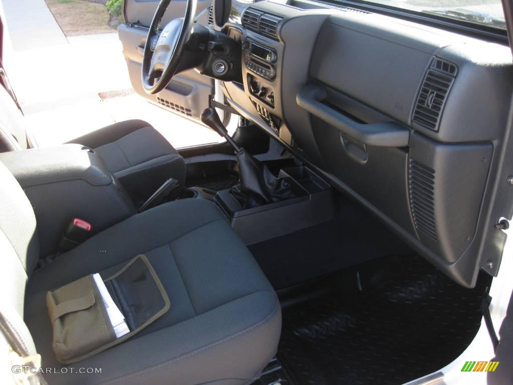 2006 Wrangler X 4x4 - Stone White / Dark Slate Gray photo #23