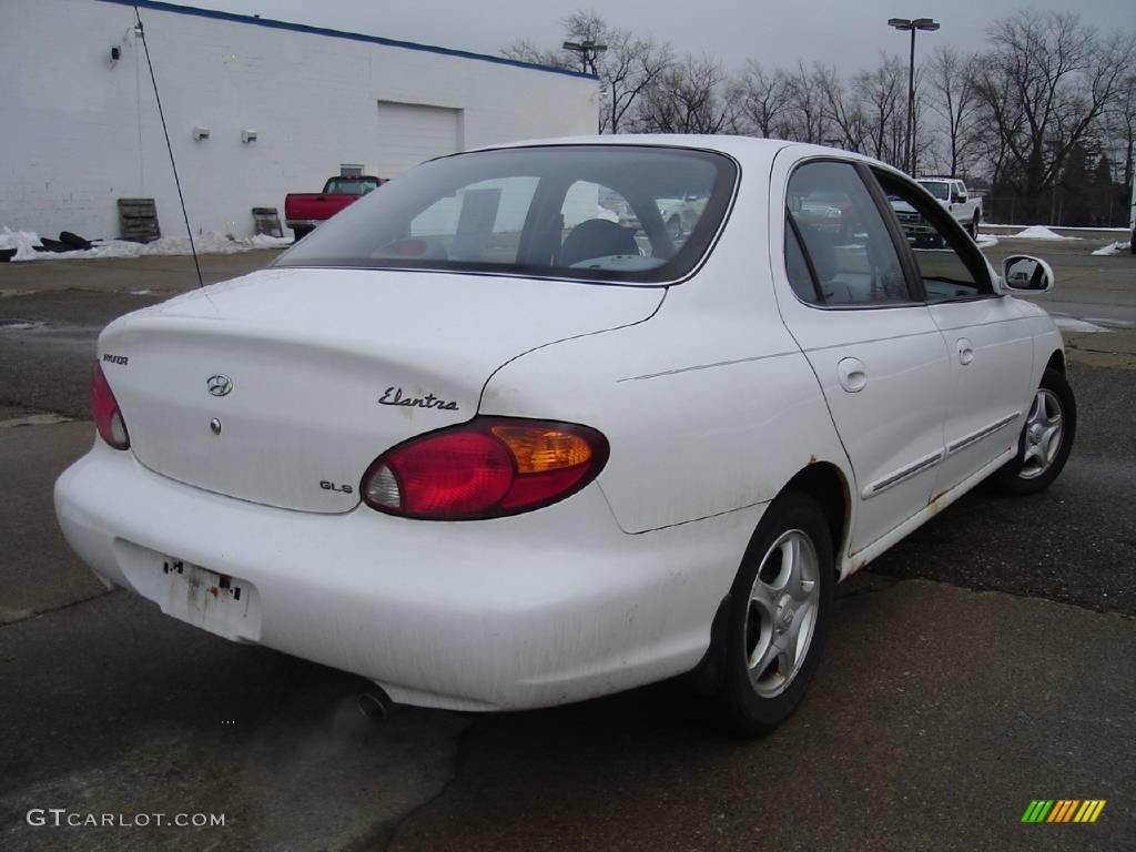 2000 Elantra GLS Sedan - Noble White / Gray photo #5